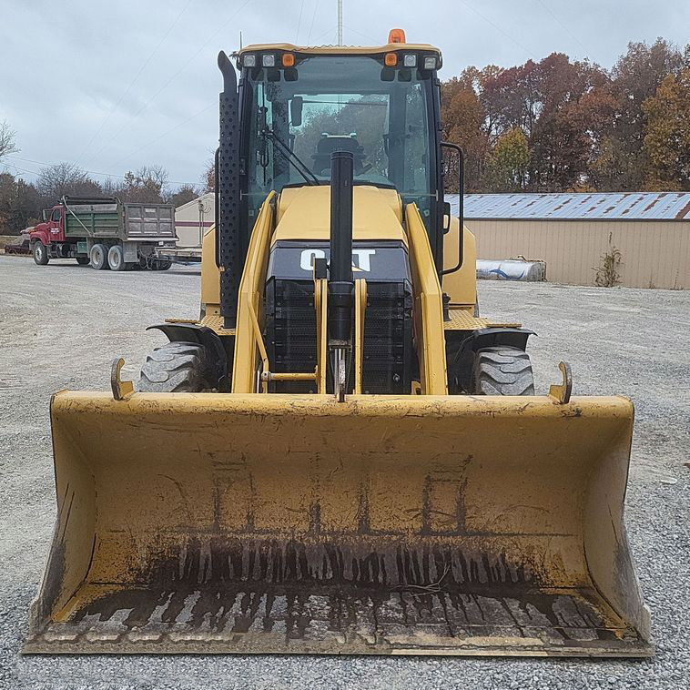 2018 Caterpillar 420F2