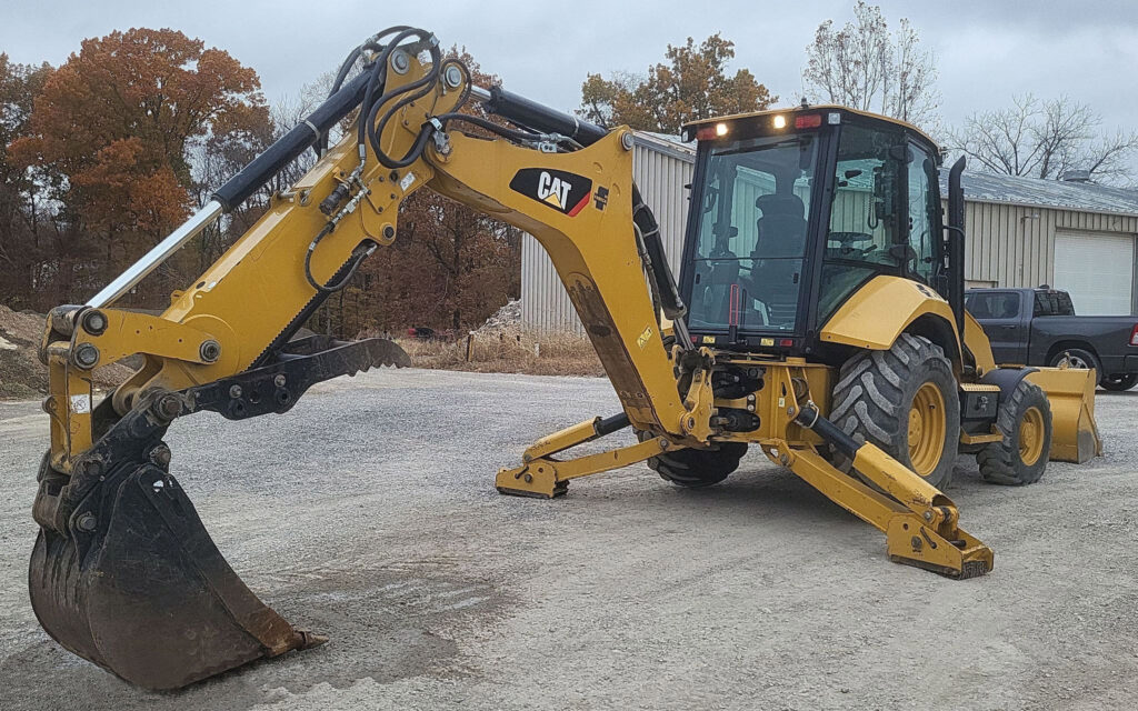 2018 Caterpillar 420F2
