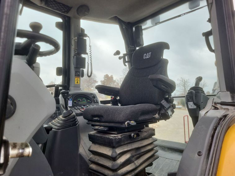 2018 Caterpillar 420F2