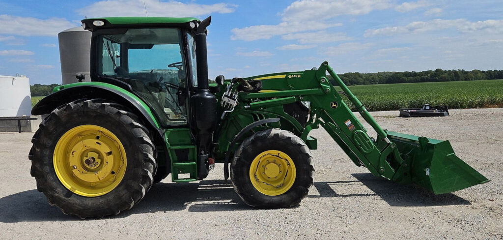 2017 John Deere 6130R