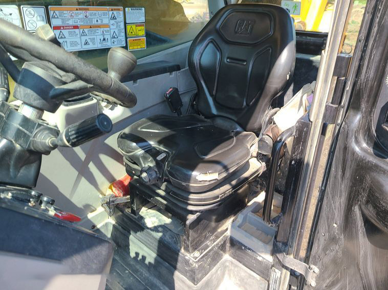 2018 Caterpillar TL1255D