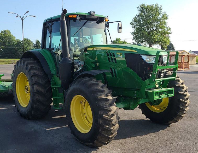 2017 John Deere 6155M