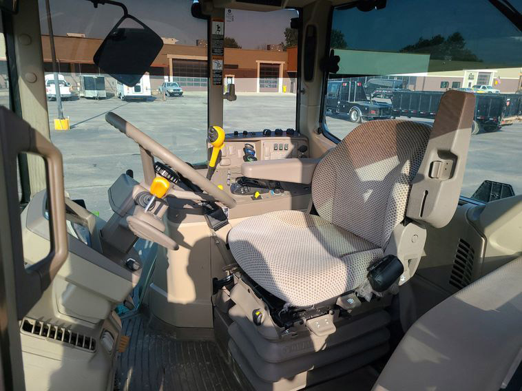 2017 John Deere 6155M