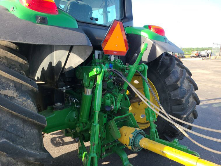 2017 John Deere 6155M