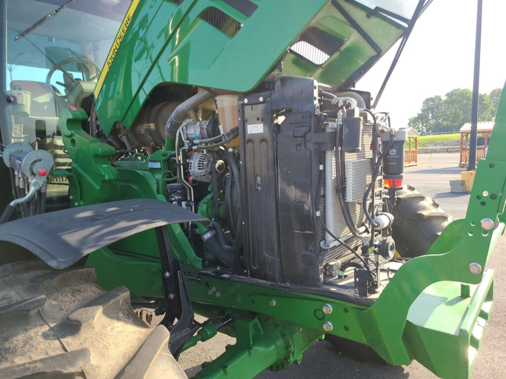 2017 John Deere 6155M